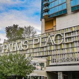 Stripviewsuites At Palms Place